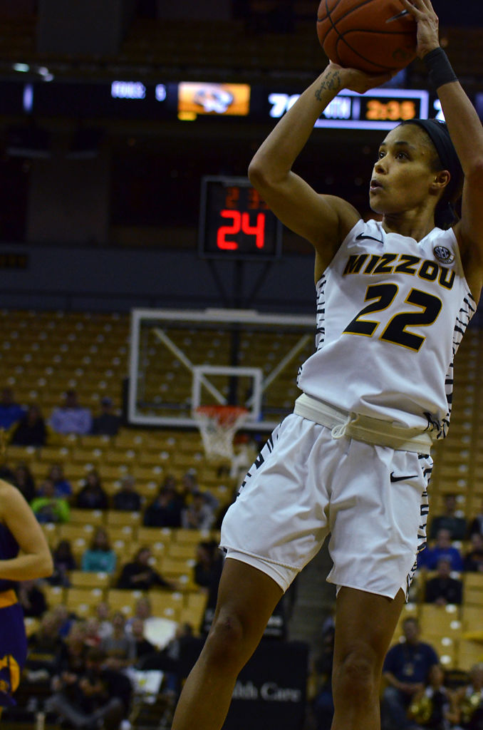 Jordan Roundtree attempts a shot during the third quarter